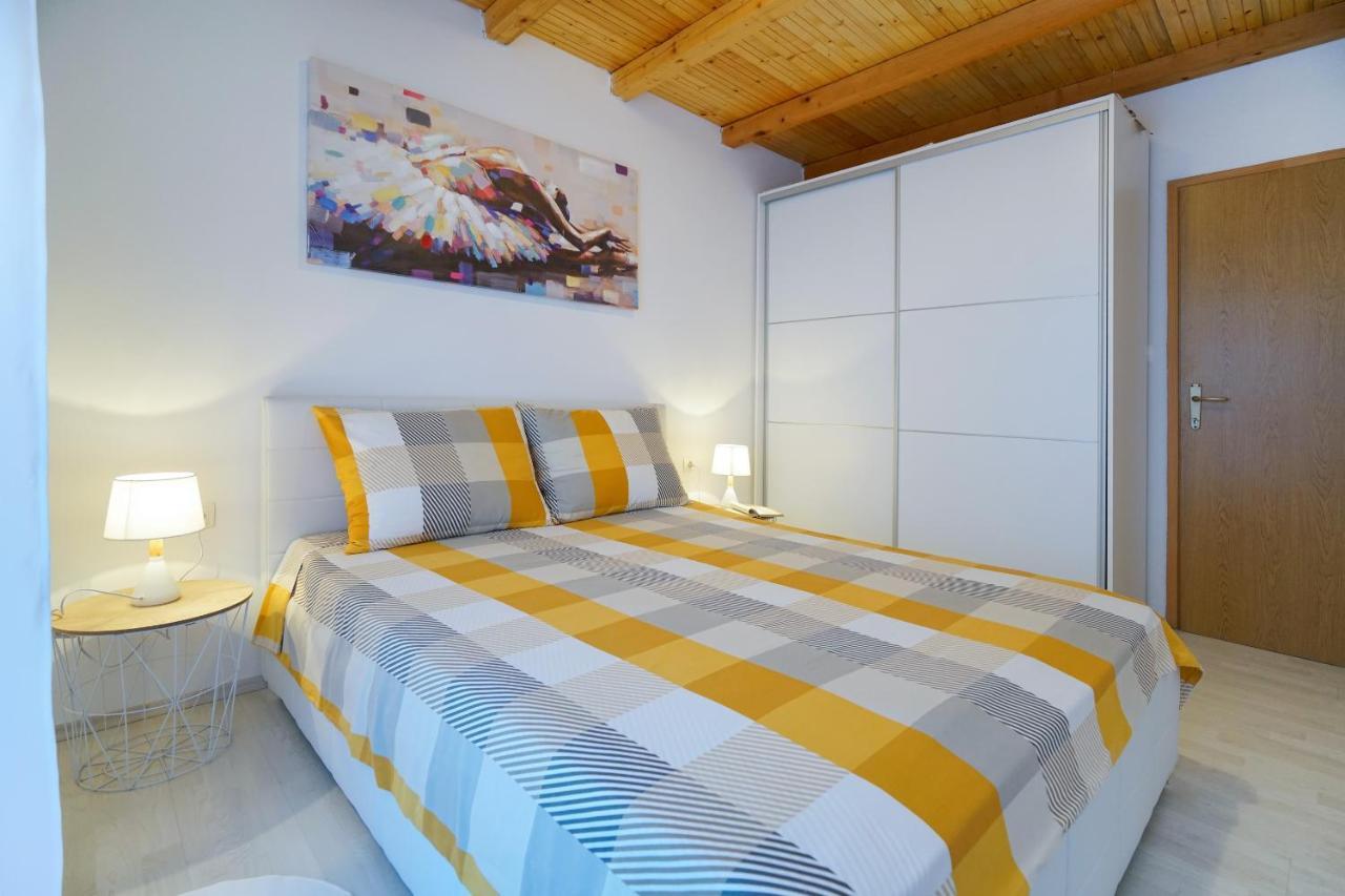 Apartment G&b Zadar