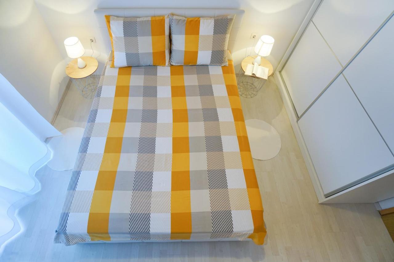 Apartment G&b *